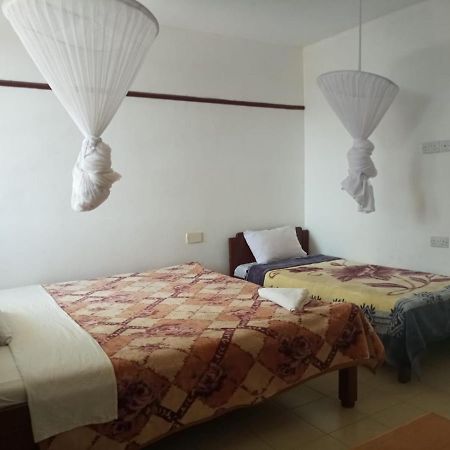 Golden Guest House- Miritini Mombasa Exterior photo