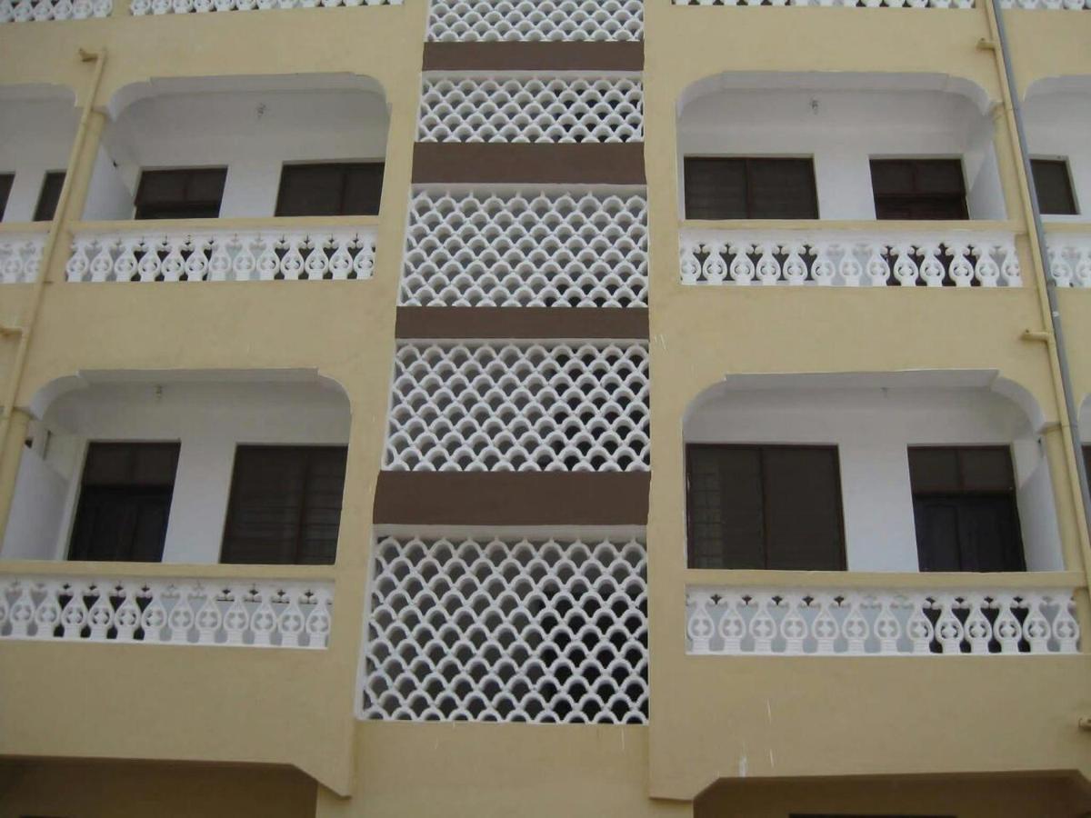 Golden Guest House- Miritini Mombasa Exterior photo