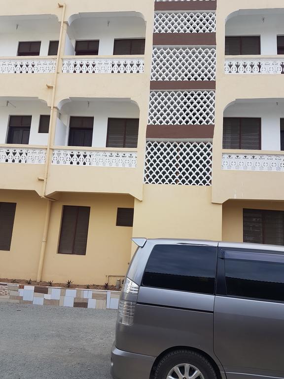 Golden Guest House- Miritini Mombasa Exterior photo
